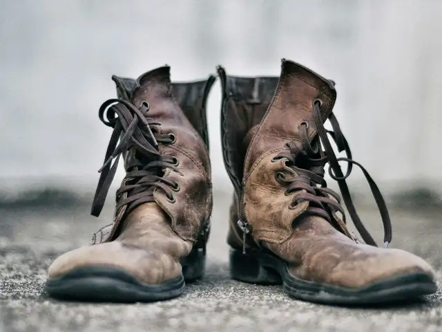 Hiking Boot — Olive Nubuck