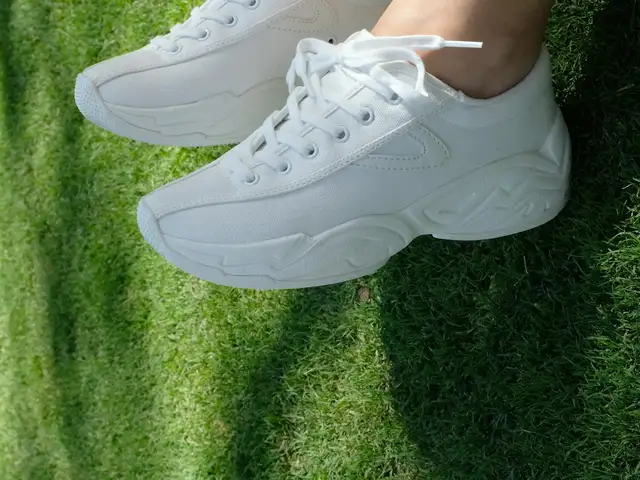 Nusantara Sneakers — Parang