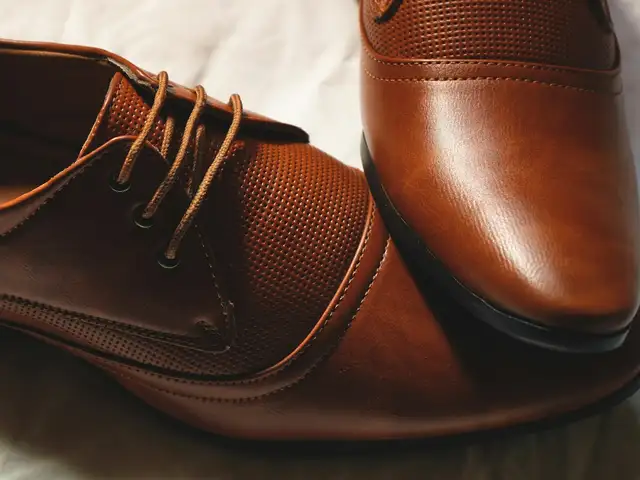 Longwing Blucher — Dark Brown